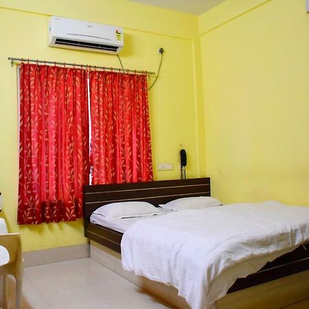 Capital O Kabita Guest House Near Acropolis Mall Калькутта Экстерьер фото