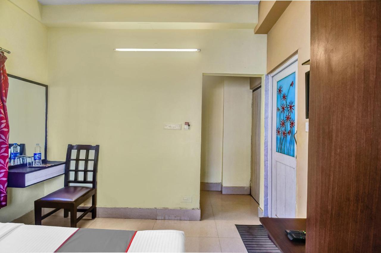Capital O Kabita Guest House Near Acropolis Mall Калькутта Экстерьер фото